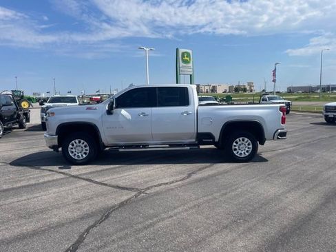 Used 2022 Chevrolet Silverado 2500 LTZ w/ LTZ Convenience Package image 8