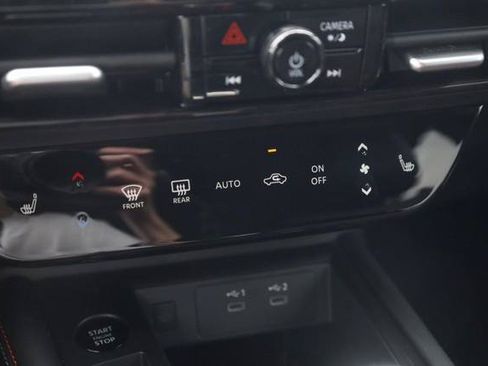 New 2026 Nissan Kicks SR AWD/4WD image 15