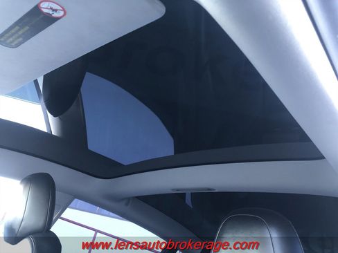 Used 2018 Tesla Model 3 Mid Range image 15