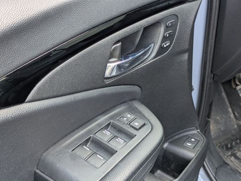 Used 2022 Honda Pilot Touring image 14