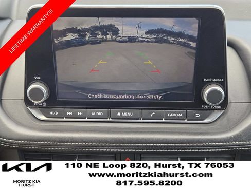 Used 2024 Nissan Rogue SV FWD image 7