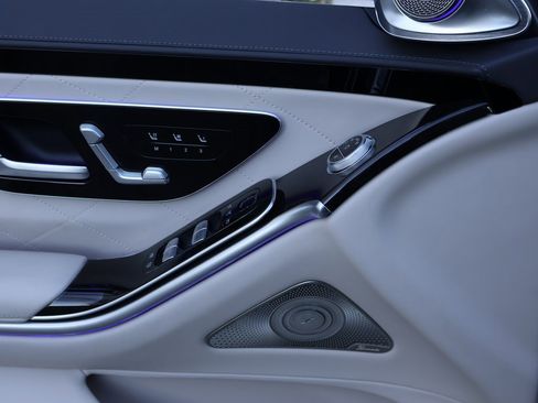 Certified 2021 Mercedes-Benz S 580 4MATIC Sedan image 46