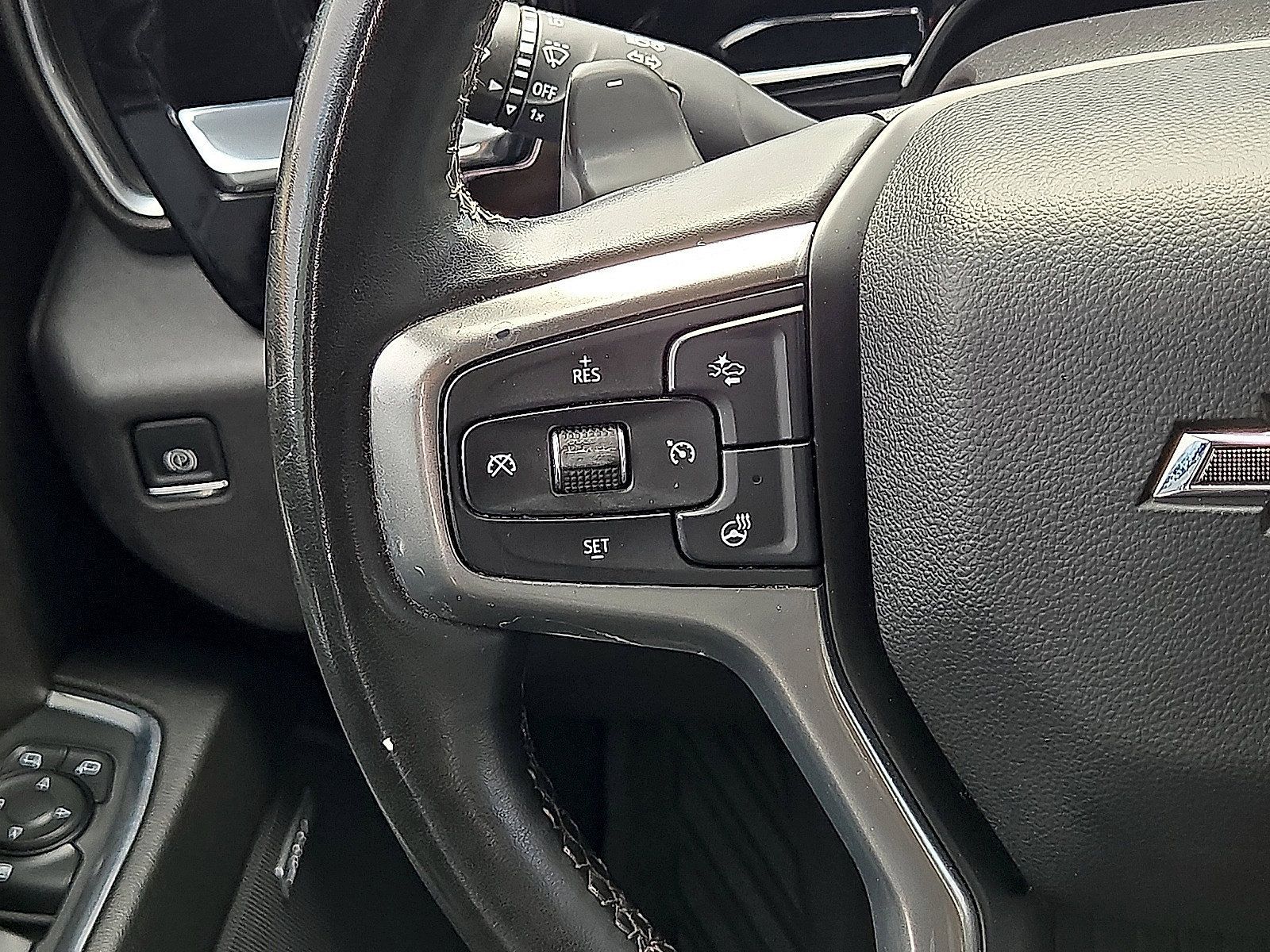Used 2024 Chevrolet Silverado 1500 LT Trail Boss w/ Convenience Package II AWD/4WD image 20