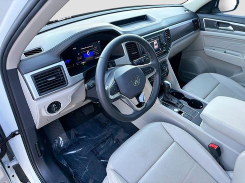 Used 2023 Volkswagen Atlas SE FWD image 26