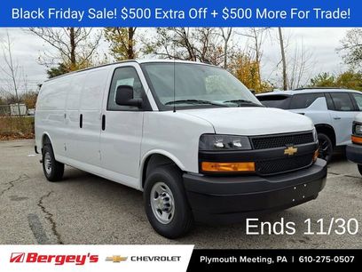 New 2025 Chevrolet Express 3500 Extended w/ Driver Convenience Package