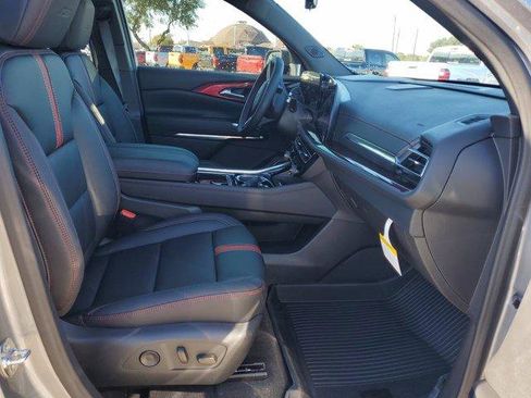 New 2026 Chevrolet Traverse RS w/ LPO, Floor Liner Package image 10