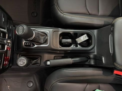 New 2025 Jeep Wrangler Unlimited Rubicon 392 image 33