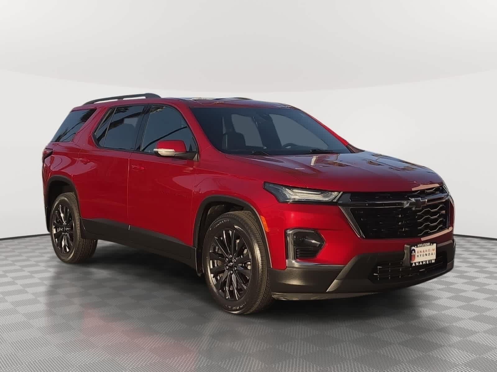 Used 2023 Chevrolet Traverse RS w/ LPO, Floor Liner Package AWD/4WD image 3