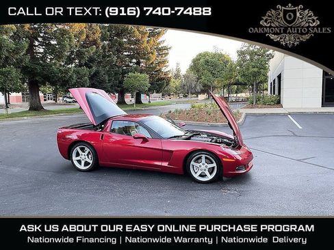 Used 2005 Chevrolet Corvette Coupe w/ Preferred Equipment Group RWD image 28