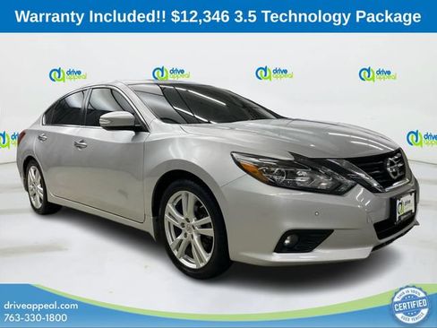 Used 2016 Nissan Altima 3.5 SL w/ 3.5 Technology Package FWD image 3