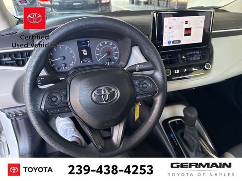 Used 2025 Toyota Corolla LE image 14