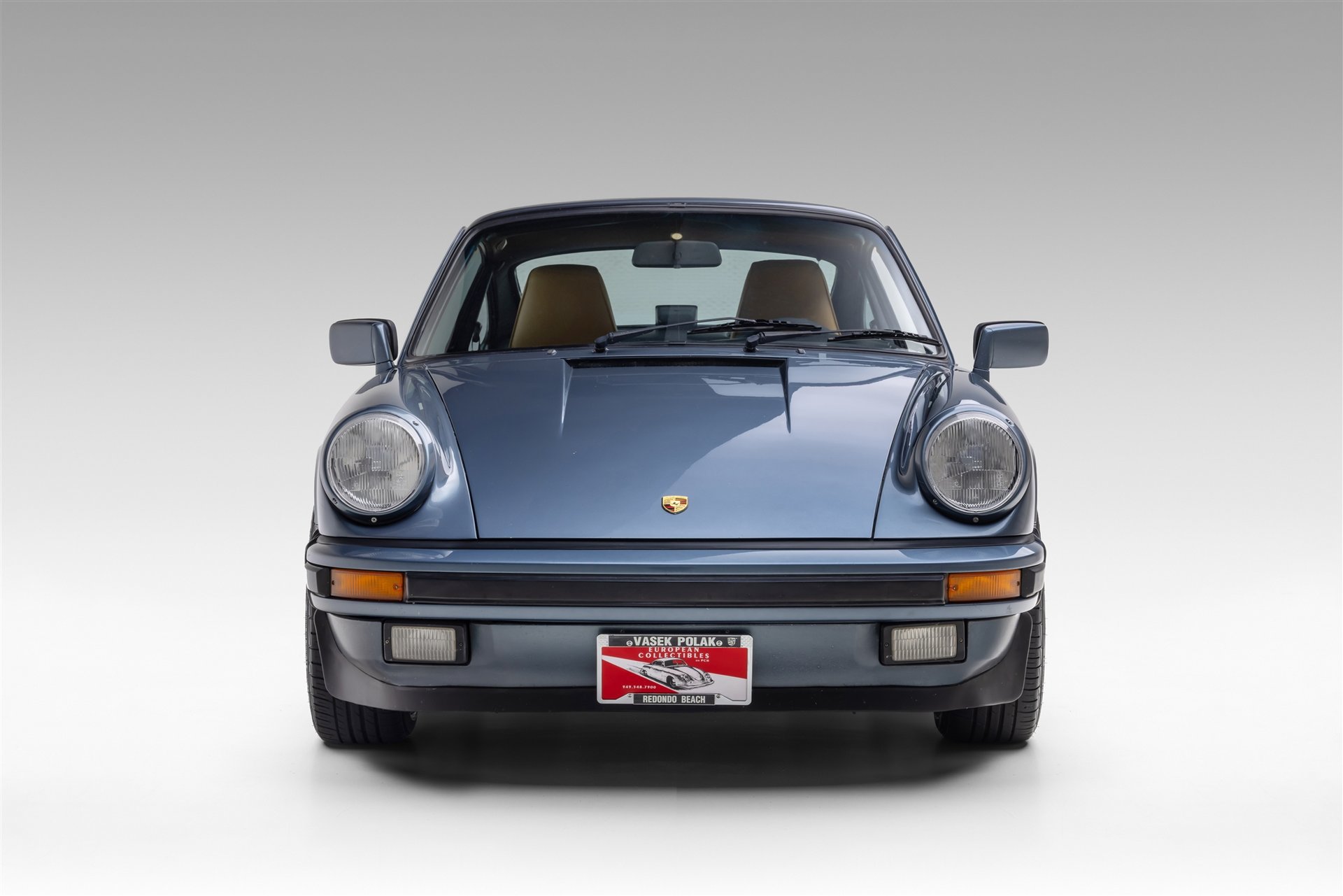 Used 1987 Porsche 911 Carrera RWD image 3