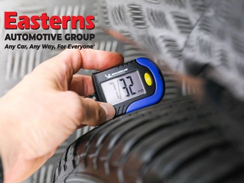 Used 2018 Tesla Model 3 Long Range image 26