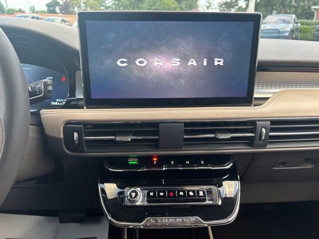 Used 2023 Lincoln Corsair AWD w/ Equipment Group 101A image 21