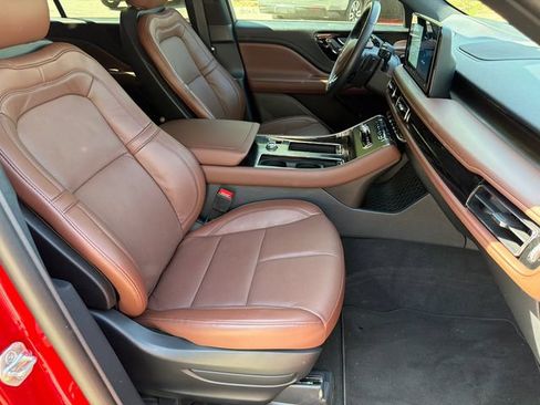 Used 2025 Lincoln Aviator Reserve w/ Jet Appearance Package RWD image 13