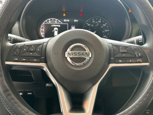 Used 2021 Nissan Kicks SV FWD image 21