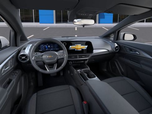 New 2026 Chevrolet Equinox EV LT FWD image 15