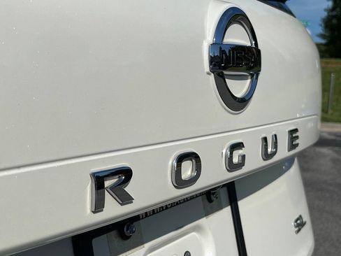Used 2021 Nissan Rogue SL FWD image 9