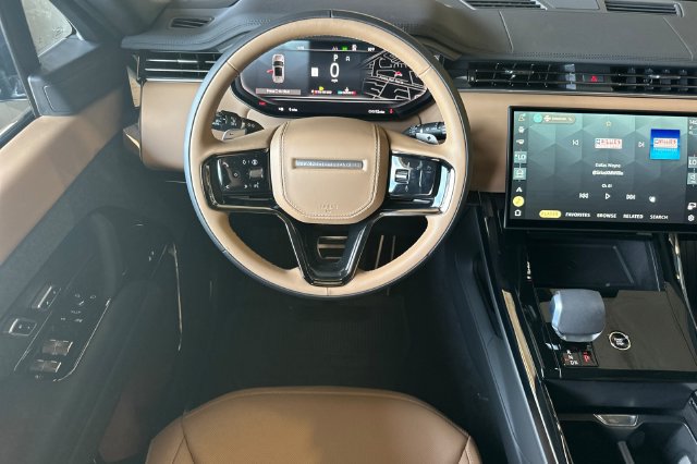 New 2026 Land Rover Range Rover Sport Dynamic SE AWD/4WD image 13