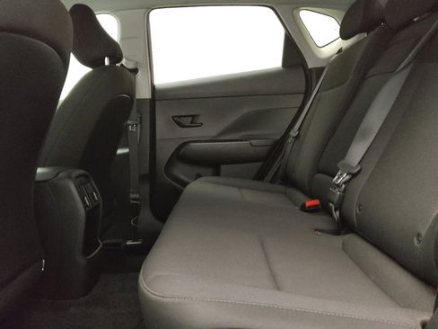 Used 2024 Hyundai Kona SEL image 18