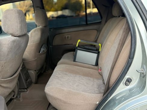 Used 2000 Toyota 4Runner SR5 AWD/4WD image 35