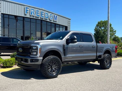 Used 2023 Ford F250 Lariat w/ Lariat Ultimate Package AWD/4WD image 42