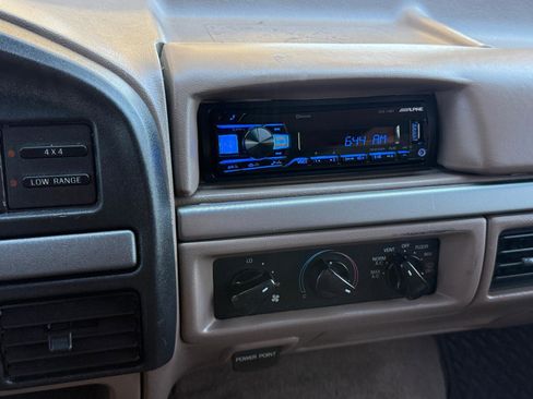 Used 1995 Ford Bronco Eddie Bauer image 27