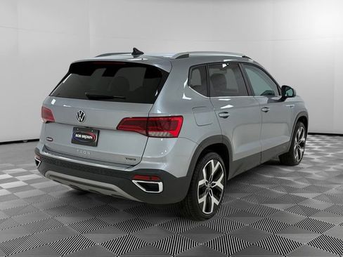 Used 2022 Volkswagen Taos SEL AWD/4WD image 5
