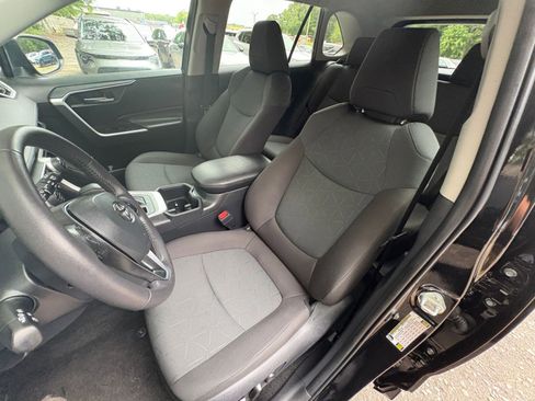 Used 2024 Toyota RAV4 XLE image 34