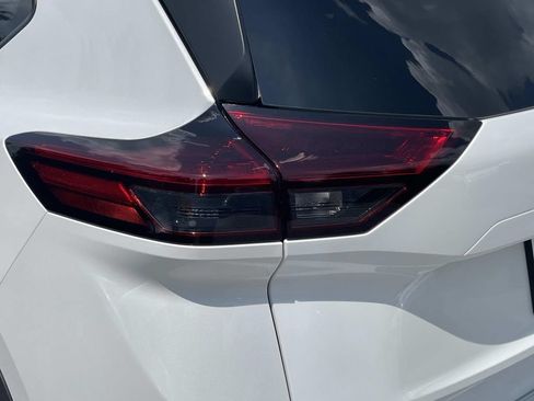 New 2026 Nissan Rogue SV AWD/4WD image 10