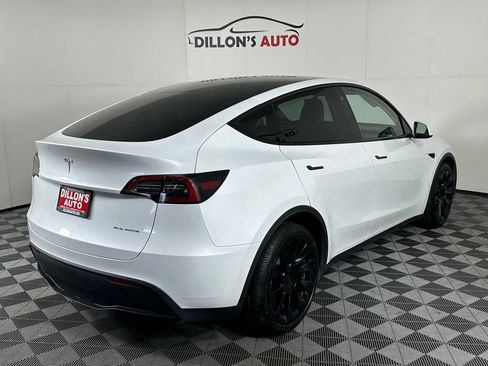 Used 2023 Tesla Model Y Long Range AWD/4WD image 11