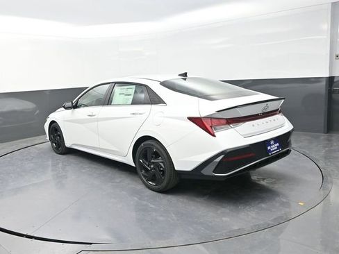 New 2026 Hyundai Elantra SEL Sport Premium FWD image 6