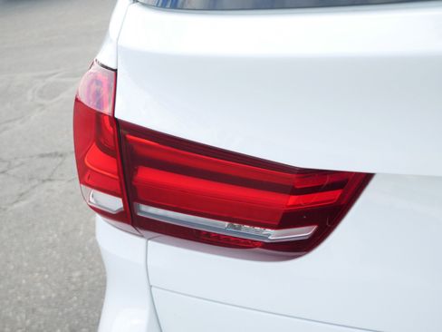 Used 2017 BMW X5 xDrive35i AWD/4WD image 16