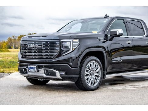 Used 2023 GMC Sierra 1500 Denali Ultimate image 15