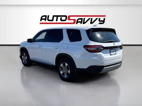 Used 2024 Honda Pilot EX-L image 5