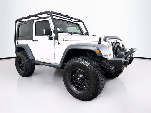 Used 2016 Jeep Wrangler Sport w/ Quick Order Package 24S AWD/4WD image 11