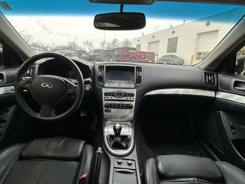 Used 2014 INFINITI Q60 Sport image 9