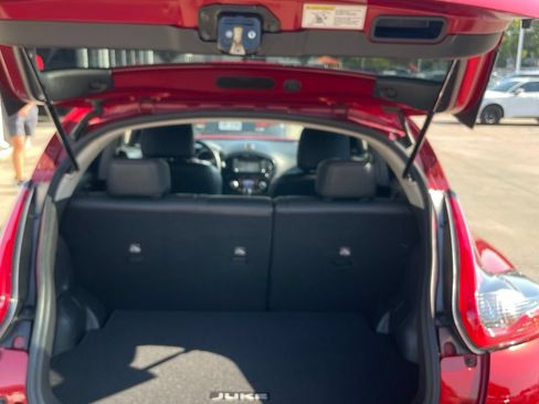 Used 2015 Nissan Juke SL FWD image 8