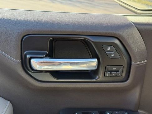 Used 2022 Chevrolet Silverado 1500 LTZ w/ LTZ Convenience Package II image 16