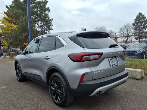 Certified 2024 Ford Escape Active w/ Tech Pack #1 image 9