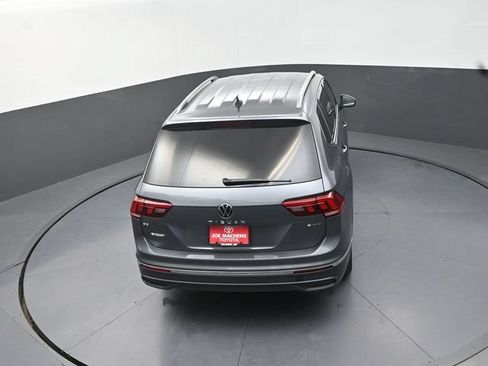 Used 2024 Volkswagen Tiguan SE AWD/4WD image 28