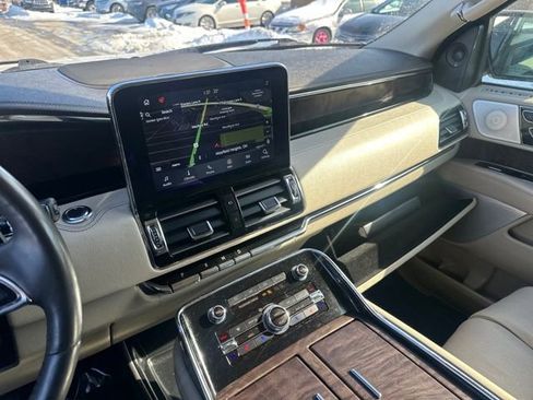 Used 2020 Lincoln Navigator Reserve w/ Luxury Package image 47