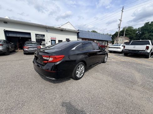 Used 2018 Honda Accord LX image 24