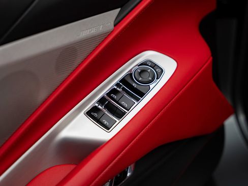 Used 2023 Chevrolet Corvette Stingray Preferred Conv w/ Z51 Performance Package RWD image 61