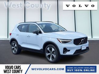New 2026 Volvo XC40 B5 Plus w/ Protection Package Premier AWD/4WD video 1