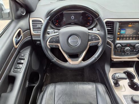 Used 2015 Jeep Grand Cherokee Overland AWD/4WD image 14