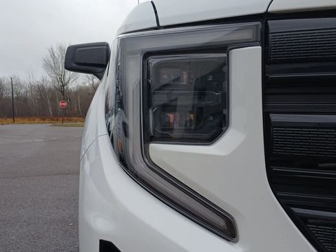 Used 2025 GMC Sierra 1500 Elevation w/ LPO, Elevation Black Package image 49