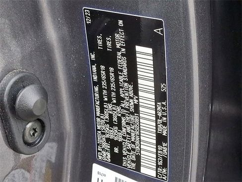 Certified 2024 Toyota Highlander XLE image 29