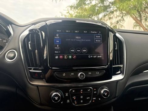 Used 2023 Chevrolet Traverse LT AWD/4WD image 18