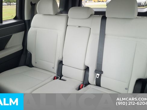 Used 2026 Hyundai Santa Fe SE FWD image 18